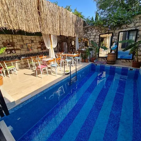 Dem Butik Alacati Cesme