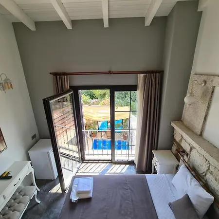 Dem Butik Alacati *